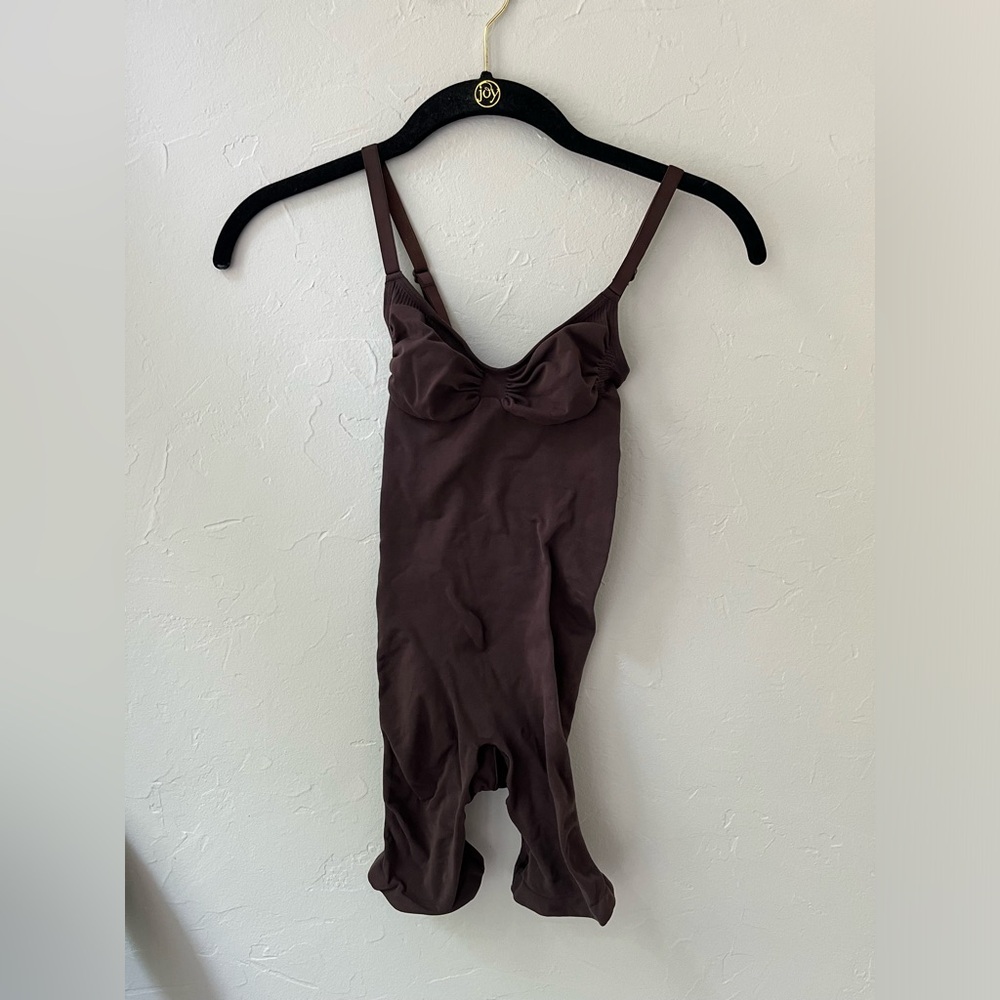 🤎NEW SKIMS SEAMLESS SCULPT MID THIGH BODYSUIT IN ESPRESSO S M XL